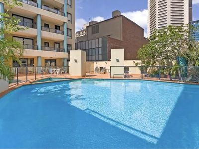 2203 / 1 Hosking Place, Sydney