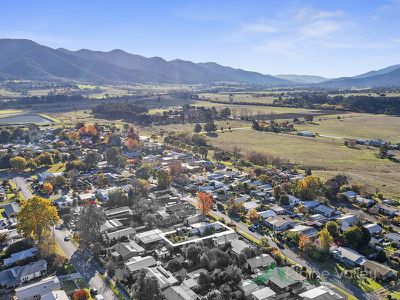 56 Freeburgh Avenue, Mount Beauty