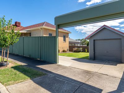 9 The Avenue, Seymour