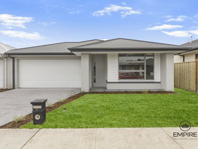 11 Saltcoats Road, Clyde North