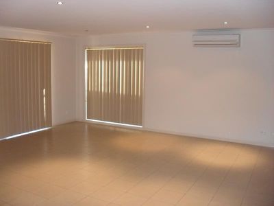 3/52-54 Grace Street South, Altona Meadows
