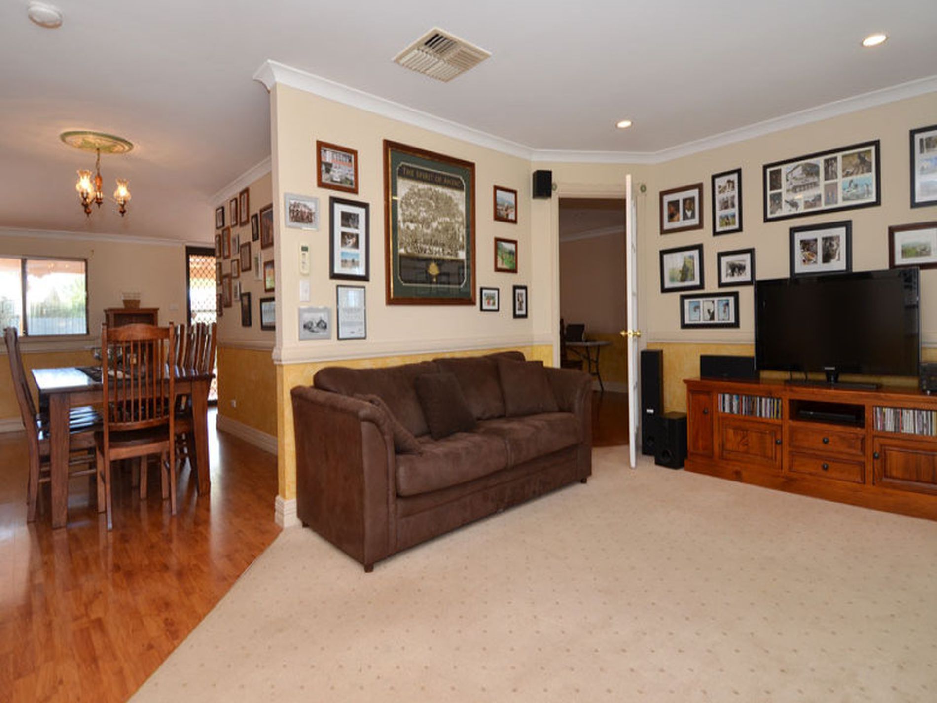 12 Holroyd Way, Boulder