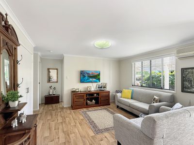 2 Top Street, Torquay