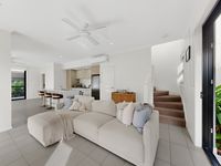 30 Mayfair Lane, Hope Island