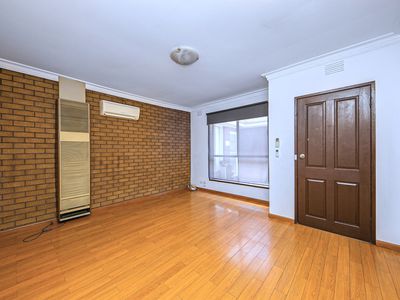 4 / 7 Station Street, Mentone