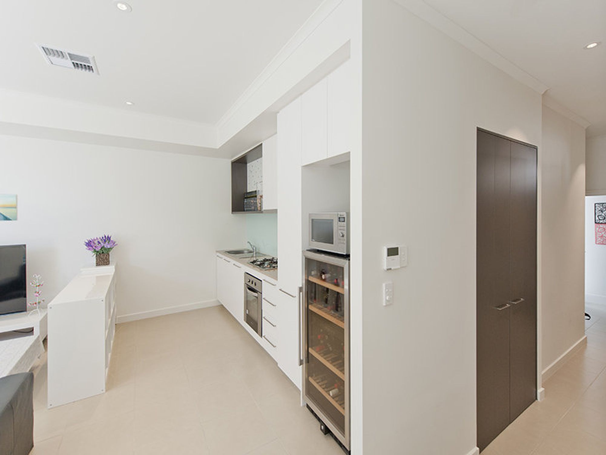 4A Gulnare Grove, Northgate