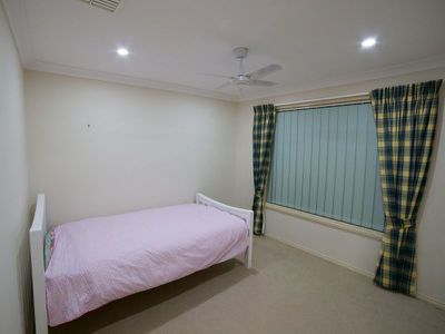 2 Brian Hambly Place, Dubbo
