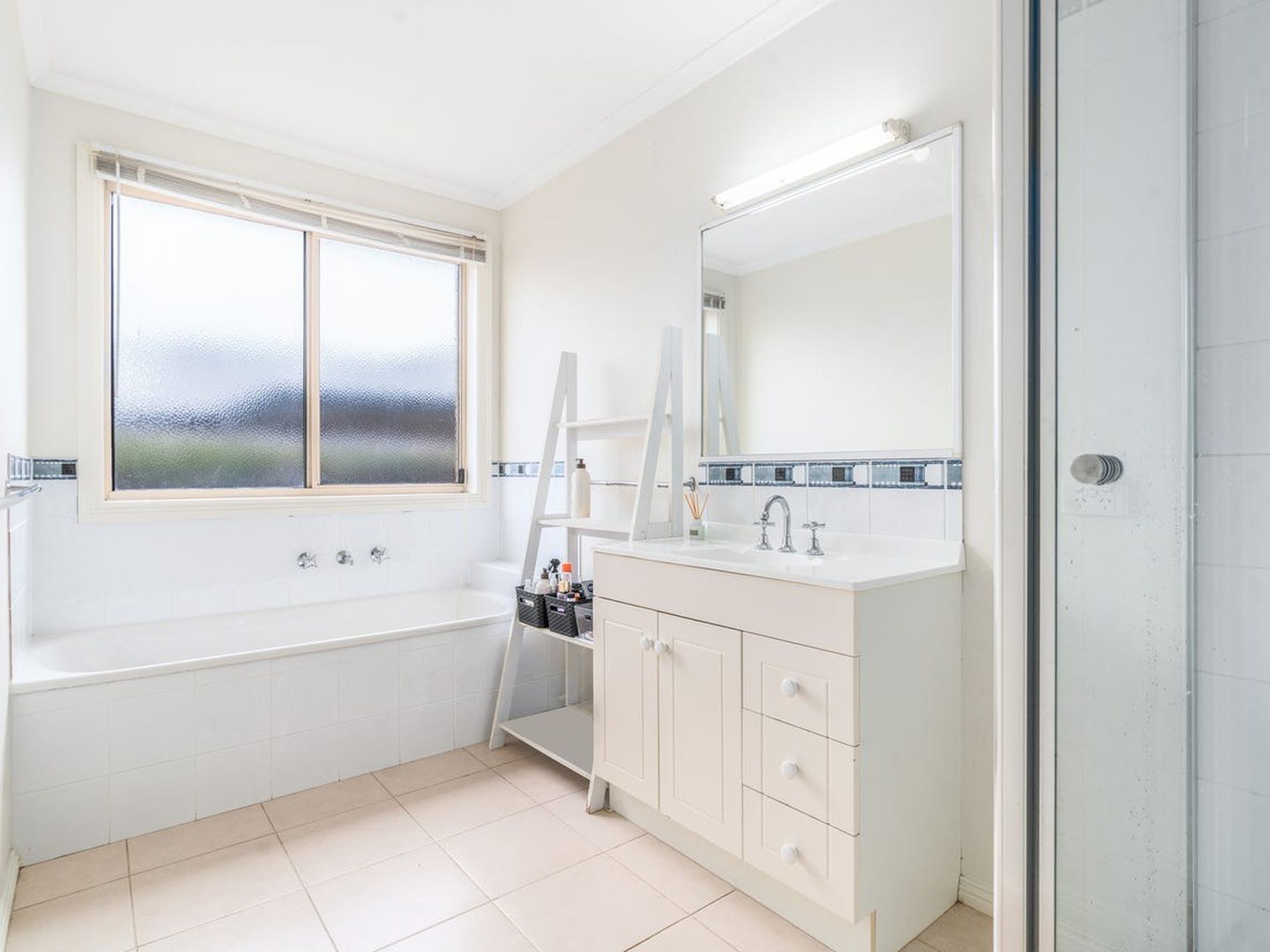 ROOM 1 / 14 Lein Court, Highton