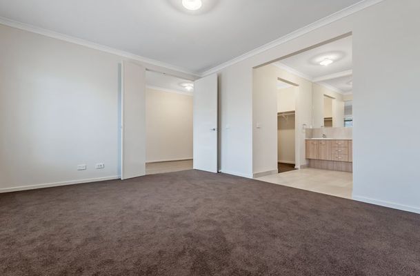 42 Dahlia Crescent, Mickleham