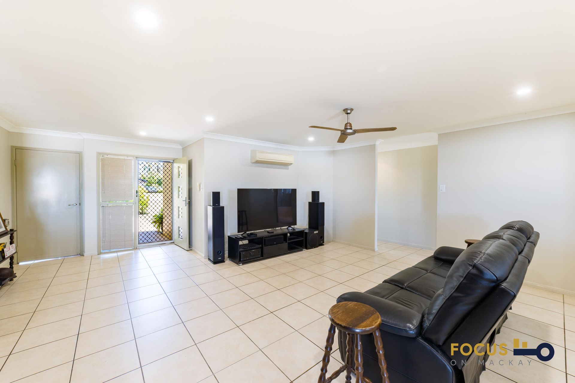 16 Rasmussen Avenue, Hay Point