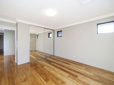 20 Leschenault Boulevard, Lake Coogee