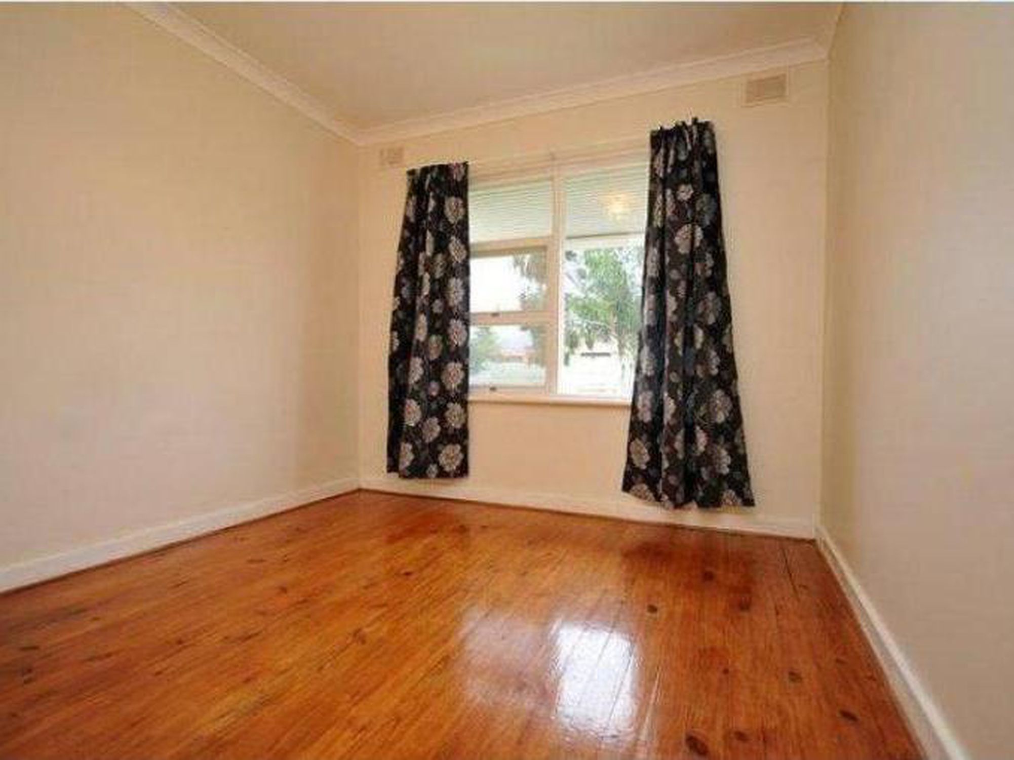 7 Kapoola Avenue, Campbelltown