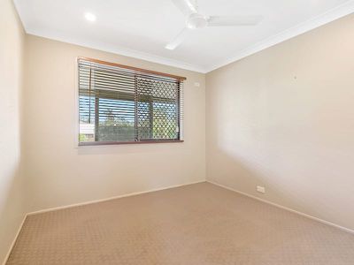 4 Ungaroo Street, Rochedale South