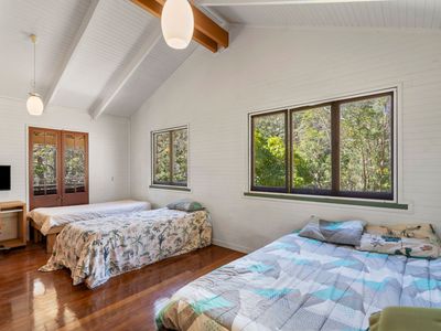 270 Cole Gully Road, Lefthand Branch