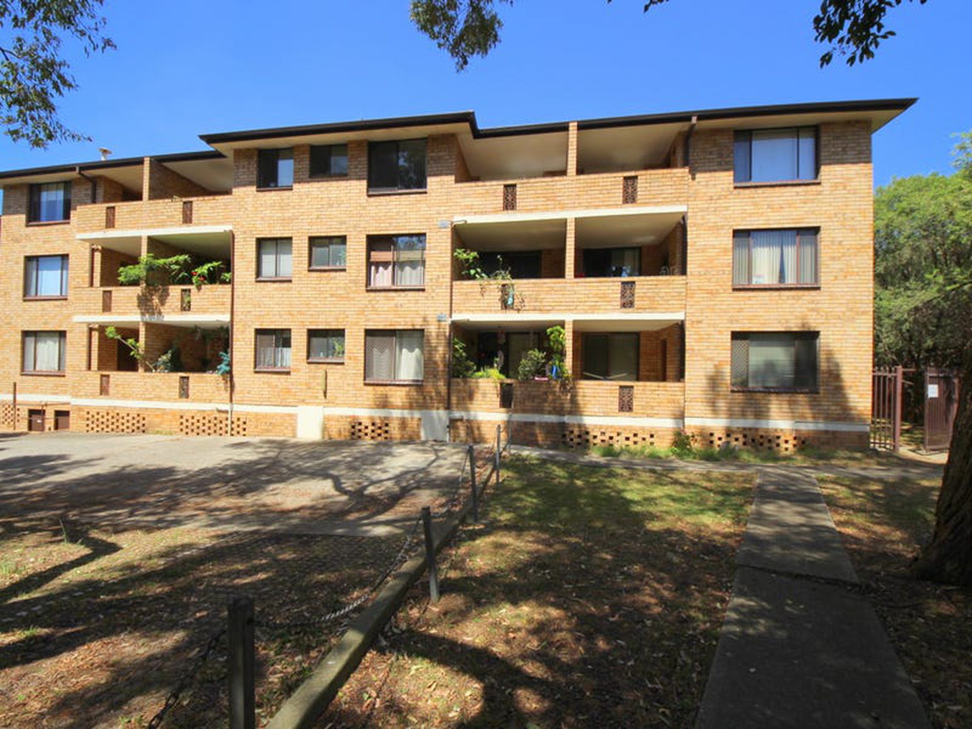 22 / 8-12 Hixson Street, Bankstown