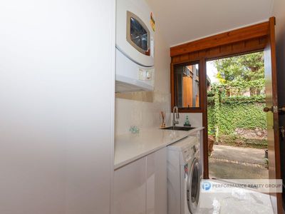 1 Langford Court, Mermaid Waters
