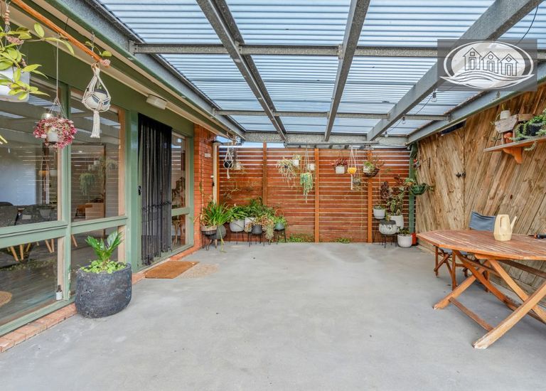 16 Webb Court, Portland