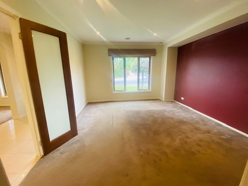 37 Birchgrove Way, Taylors Hill