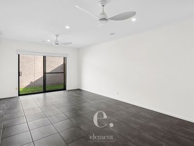 27 Petunia Crescent, Armstrong Creek