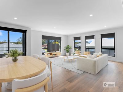1 / 8 Brighton Place, Wynyard, Wynyard