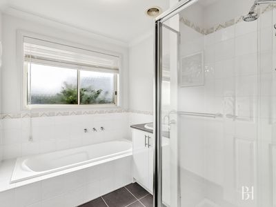 2 Geoffrey Court, Kilmore