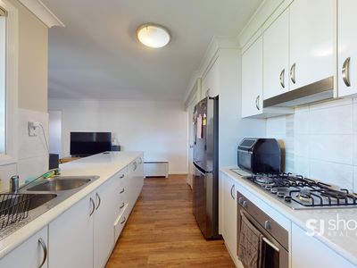 8 Lansdowne Drive, Dubbo