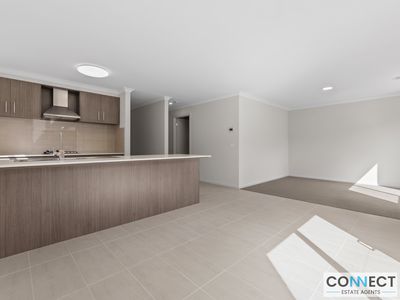 6 Ember Street, Clyde