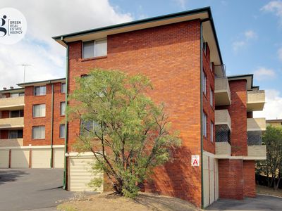 15 / 21-27 Meadow Crescent, Meadowbank