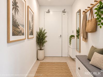 1102 / 4 COMO CRESCENT, Southport