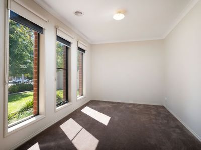 53 VICTORIA CROSS PARADE, Wodonga