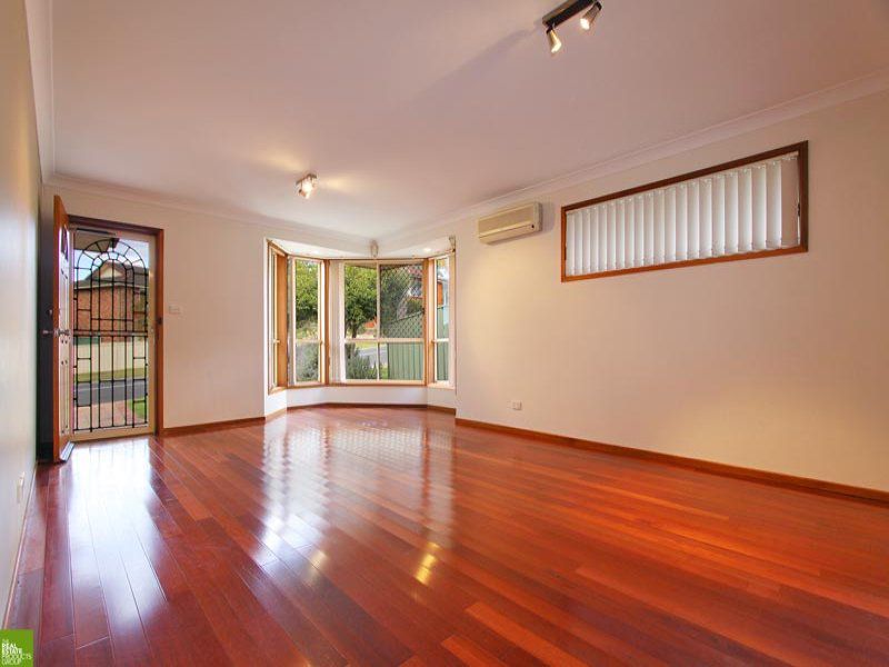1 / 8 Arkell Street, Figtree