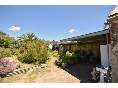 15-18 Halfway House Road, Sedan