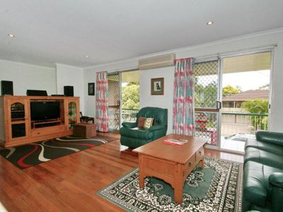 25 Sunstone Street, Manly West