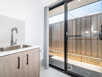 1 / 13 Welford Way, Success