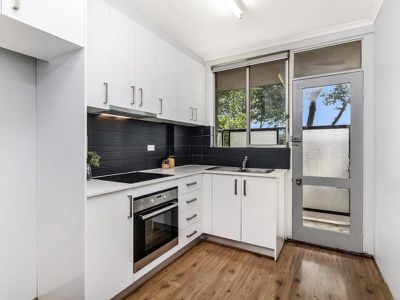 2 / 919 Botany Road, Rosebery