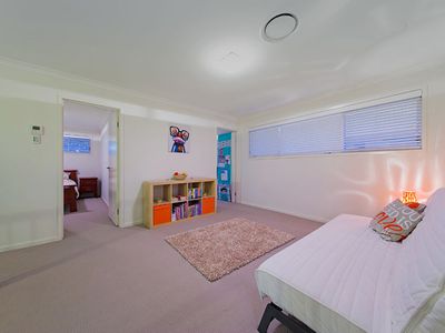 22 Feathertail Place, Gumdale