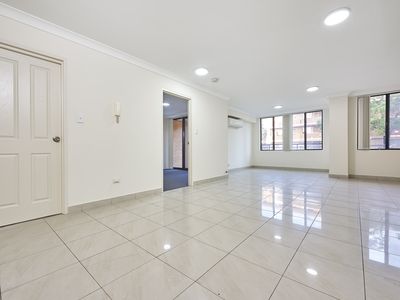 1/181 Hawkesbury Road, Westmead