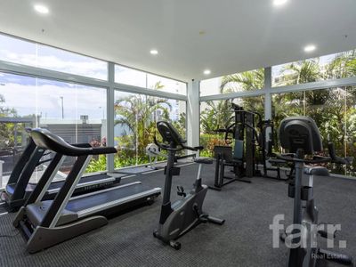 1101 / 4 Como Crescent, Southport