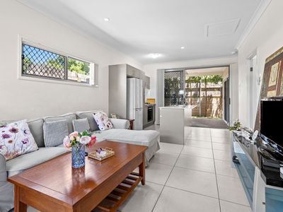 8 / 20 OAKWOOD ROAD, Warner