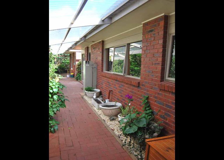 5 Denhill Court, Portland