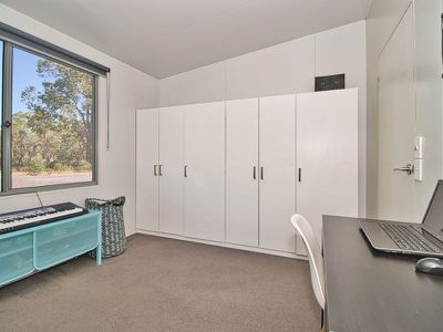 50 Tuart Close , Stake Hill
