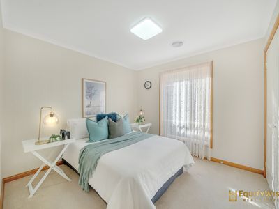 49 Eppalock Drive, Manor Lakes