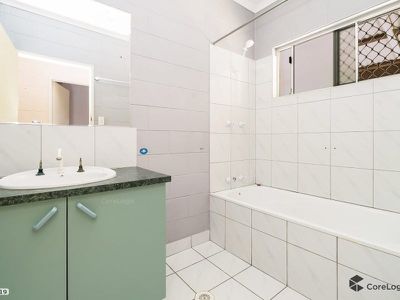 2 Moulden Tce, Moulden