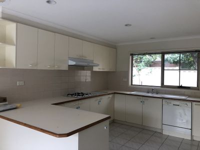 1/34 Bayswater Road, Croydon