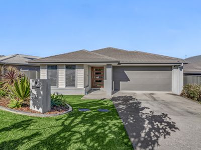 63 Taurus Circuit, Coomera