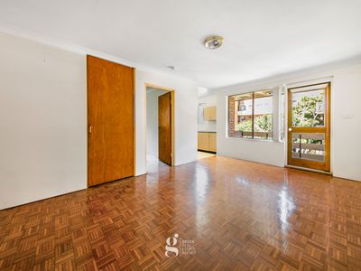 10 / 16A Meadow Crescent, Meadowbank