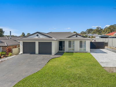 24 Peppermint Drive, Worrigee