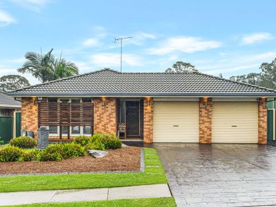 6 Moore Place, Currans Hill