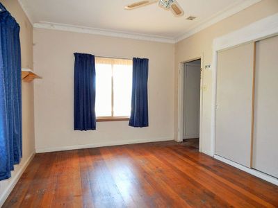 5 Hall Street, Kerang