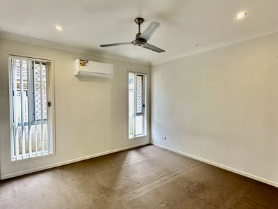 18 Littleford Cct, Bundamba